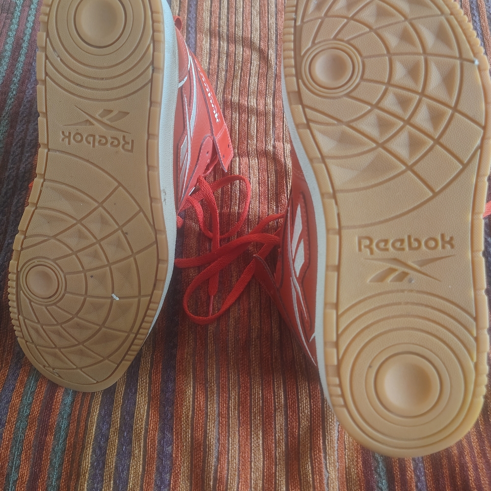 Reebok Red and White High-Top Sneakers - Picture 3 of 5